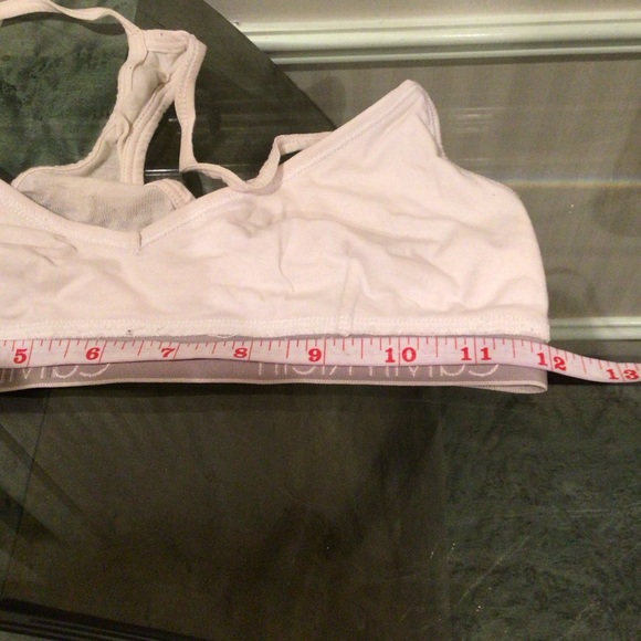 Bundled NWT Calvin Klein ladies briefs with free gift🎁CK sports bra - Picture 3 of 4